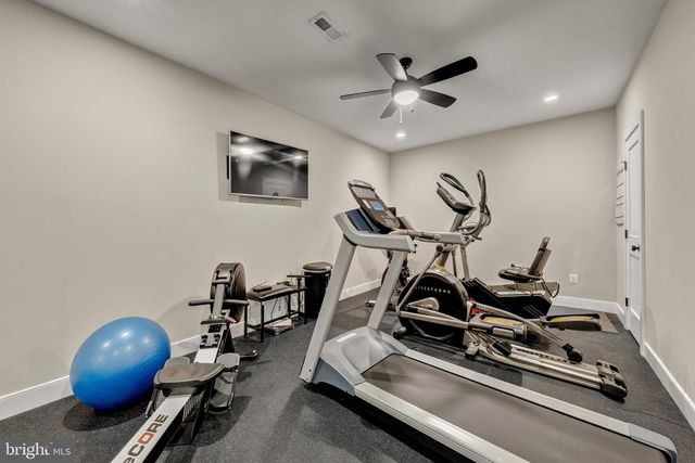 2998 BEECHWOOD LN, Falls Church, VA 22042