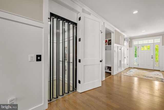 2998 BEECHWOOD LN, Falls Church, VA 22042