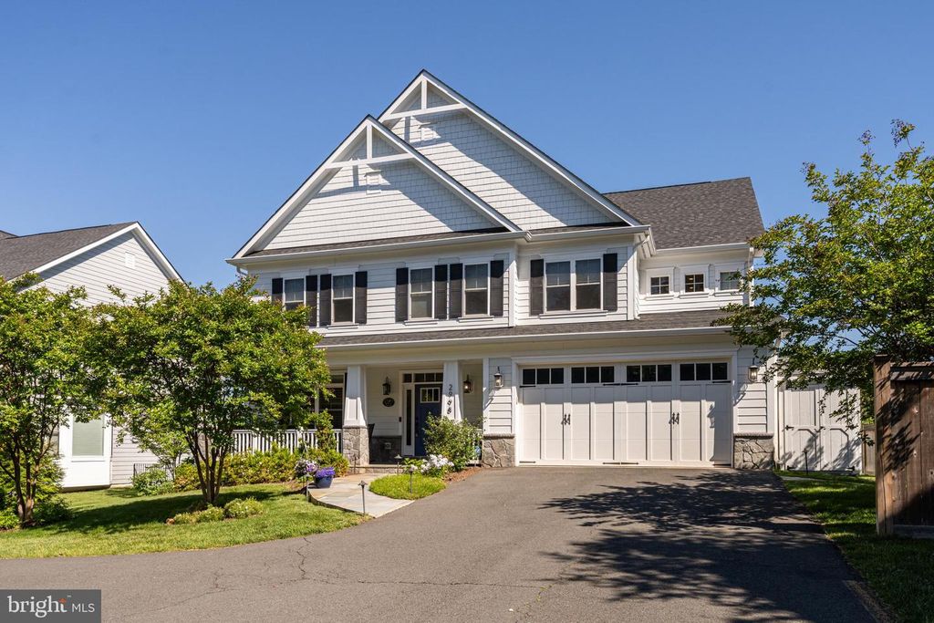 2998 BEECHWOOD LN, Falls Church, VA 22042