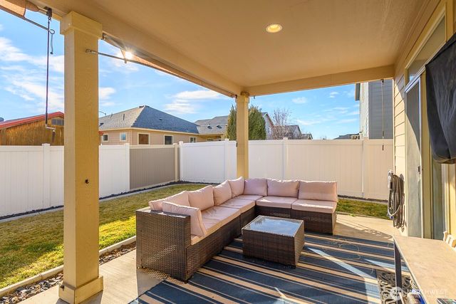 4711 Badger Street, Moses Lake, WA 98837