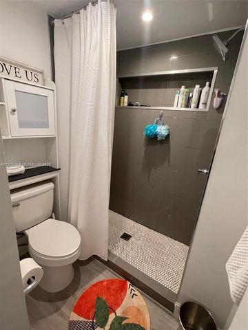 7801 NE 4th Ct 105, Miami, FL 33138