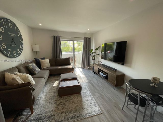 7801 NE 4th Ct 105, Miami, FL 33138