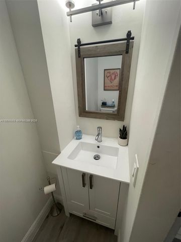 7801 NE 4th Ct 105, Miami, FL 33138