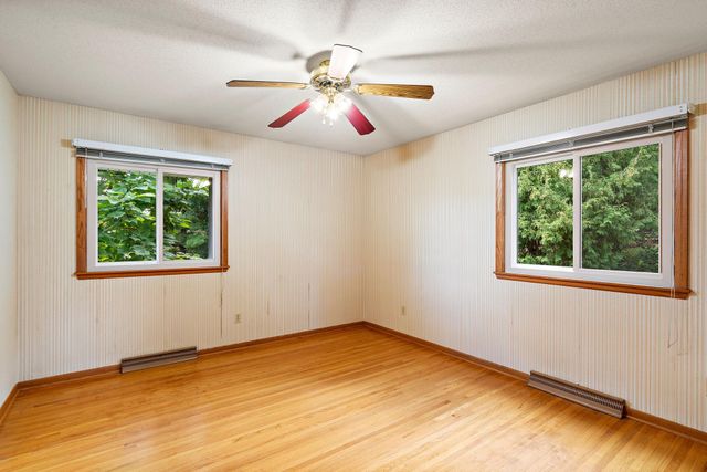 3521 W 103rd Street, Bloomington, MN 55431