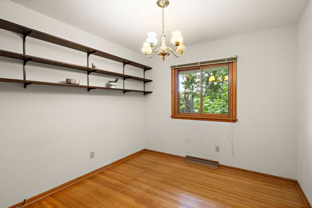3521 W 103rd Street, Bloomington, MN 55431