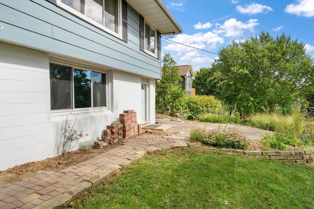 3521 W 103rd Street, Bloomington, MN 55431