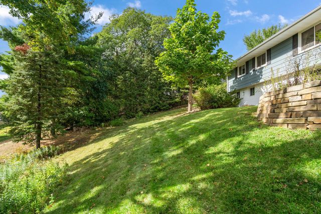 3521 W 103rd Street, Bloomington, MN 55431