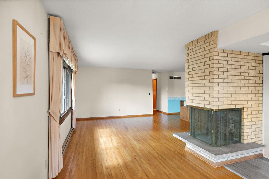 3521 W 103rd Street, Bloomington, MN 55431 — photo 4