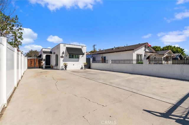 119 E 75th St, Los Angeles, CA 90003