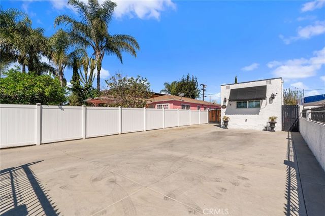 119 E 75th St, Los Angeles, CA 90003