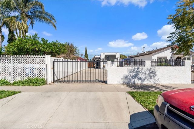 119 E 75th St, Los Angeles, CA 90003