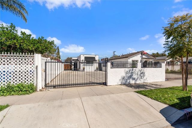 119 E 75th St, Los Angeles, CA 90003