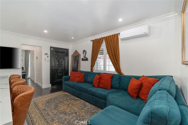 119 E 75th St, Los Angeles, CA 90003