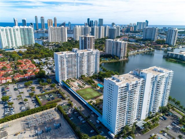 2851 NE 183rd St 2211 E, Aventura, FL 33160