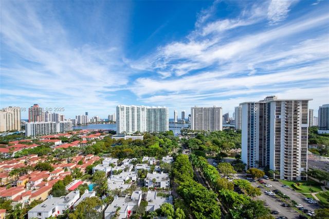 2851 NE 183rd St 2211 E, Aventura, FL 33160