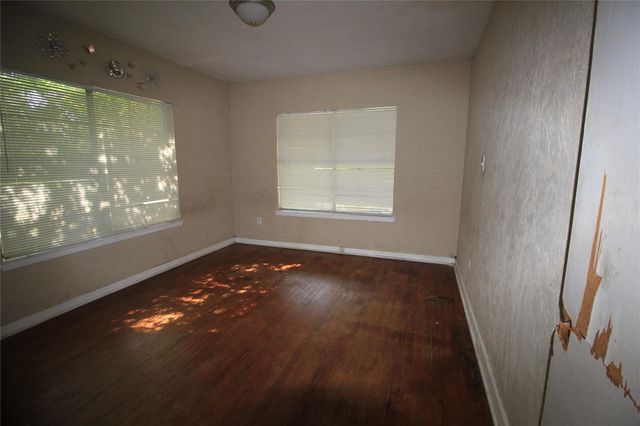 5352 Bell Street, Houston, TX 77023