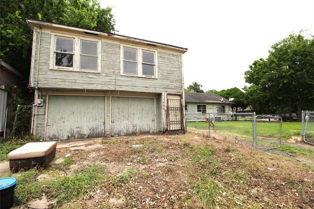 5352 Bell Street, Houston, TX 77023