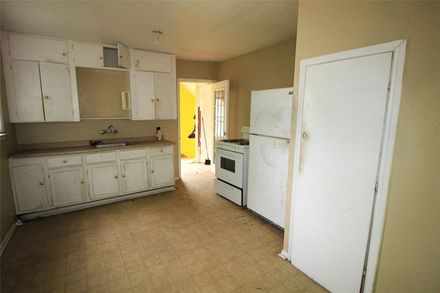 5352 Bell Street, Houston, TX 77023