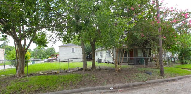 5352 Bell Street, Houston, TX 77023