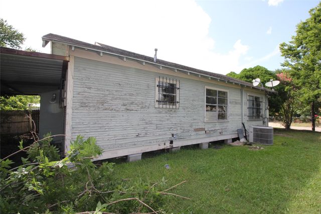 5352 Bell Street, Houston, TX 77023