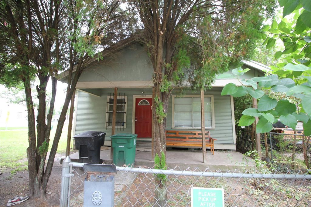 5352 Bell Street, Houston, TX 77023