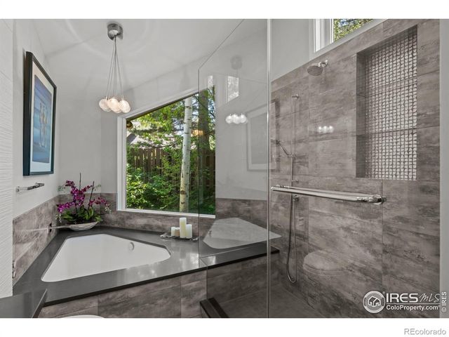 3945 Promontory Court, Boulder, CO 80304