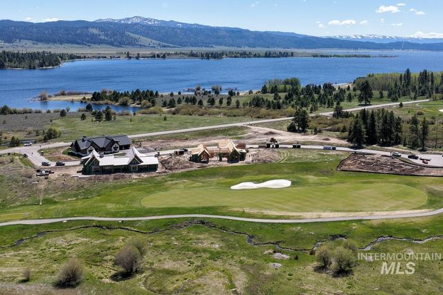 8 Osprey Meadow Court, Donnelly, ID 83615