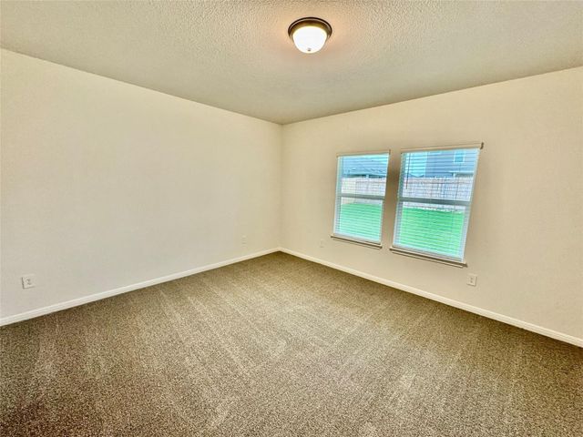 4909 Stockton LN, Del Valle, TX 78617