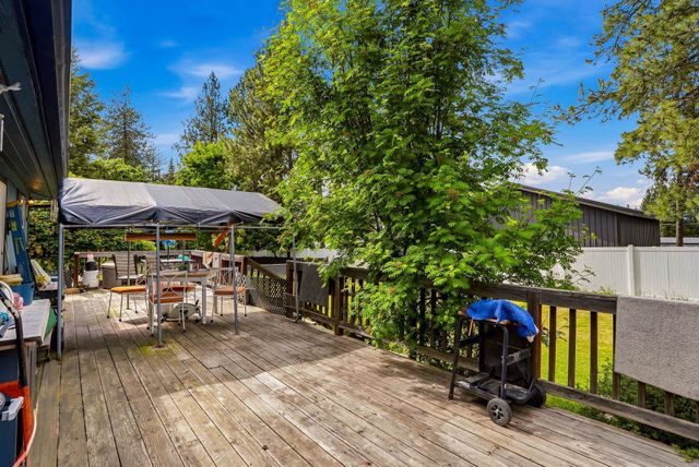 707 Crawford Ave, Deer Park, WA 99006