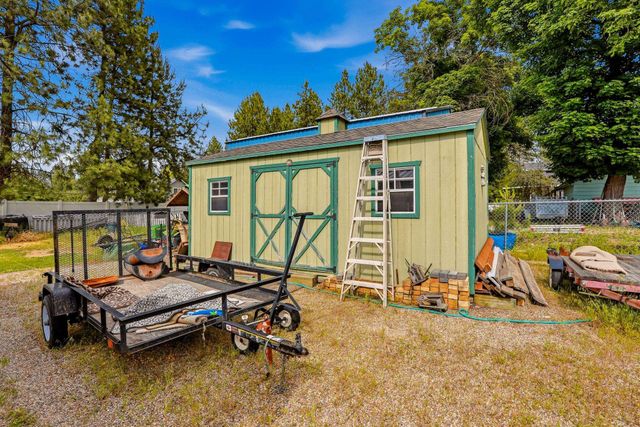 707 Crawford Ave, Deer Park, WA 99006