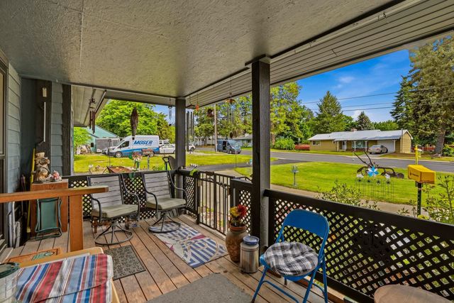 707 Crawford Ave, Deer Park, WA 99006
