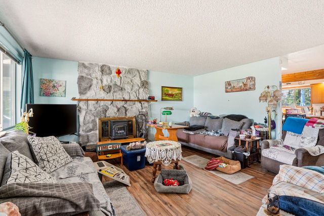 707 Crawford Ave, Deer Park, WA 99006