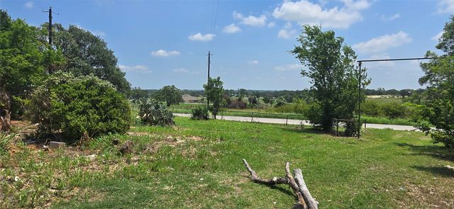 251 Rhoades Lane, Springtown, TX 76082