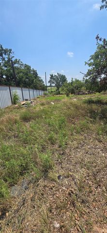 251 Rhoades Lane, Springtown, TX 76082