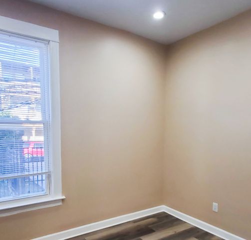 1540 N KEELER Avenue, Chicago, IL 60651