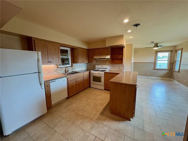 2115 Urbantke Lane, Copperas Cove, TX 76522