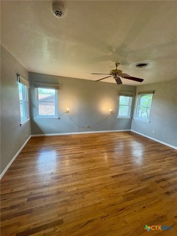 2115 Urbantke Lane, Copperas Cove, TX 76522