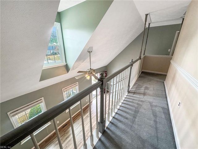 7971 Laura Ann LN, Hayes, VA 23072