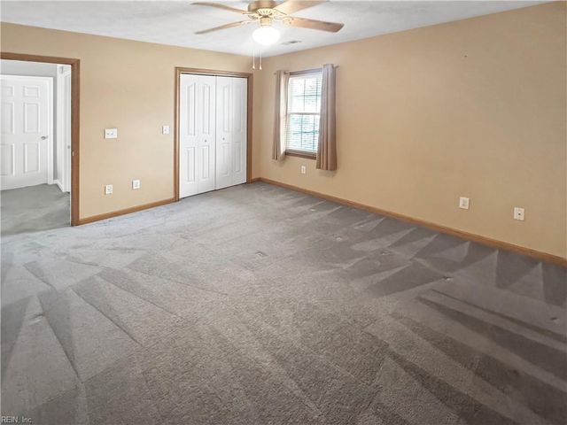 7971 Laura Ann LN, Hayes, VA 23072