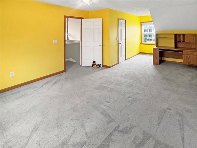 7971 Laura Ann LN, Hayes, VA 23072