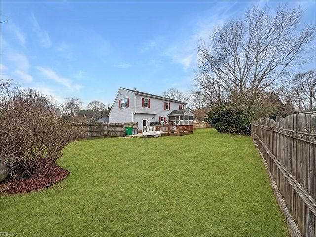 7971 Laura Ann LN, Hayes, VA 23072