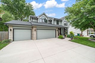163 56th Place, West Des Moines, IA 50266