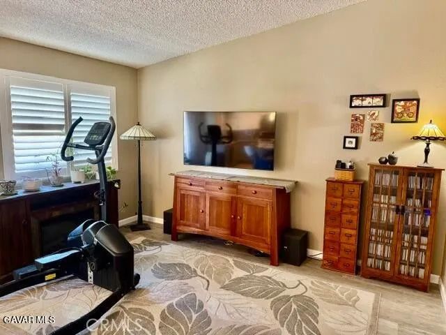 4049 Saddleback, Palmdale, CA 93552