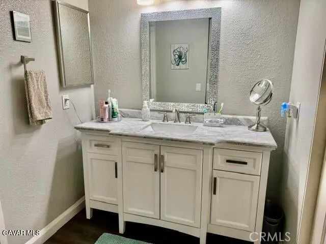 4049 Saddleback, Palmdale, CA 93552