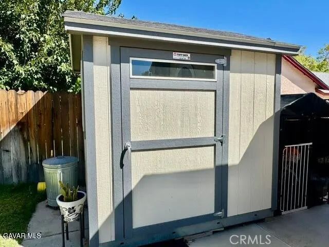 4049 Saddleback, Palmdale, CA 93552