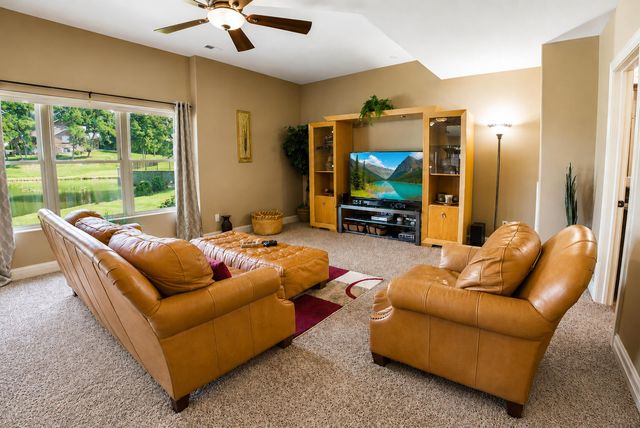 58 E Levanno Drive E, Crown Point, IN 46307