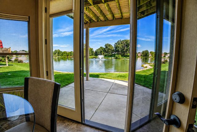 58 E Levanno Drive E, Crown Point, IN 46307