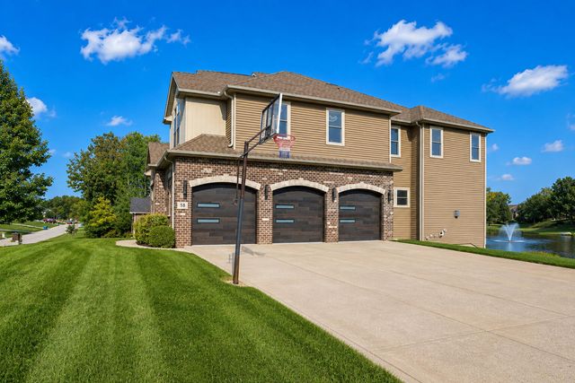 58 E Levanno Drive E, Crown Point, IN 46307
