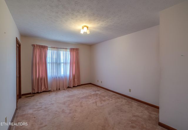 228 McCarter Lane, Cumberland Gap, TN 37724