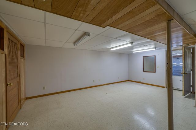 228 McCarter Lane, Cumberland Gap, TN 37724